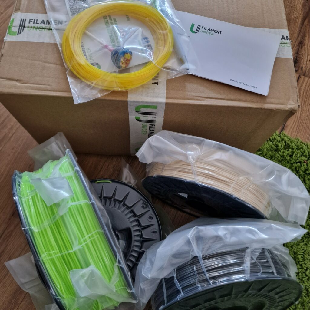 Filament Nachschub und so tolle Farben von Filament Unger. Zum ersten mal testen wir das Limette und das neue Galaxy Schwarz.